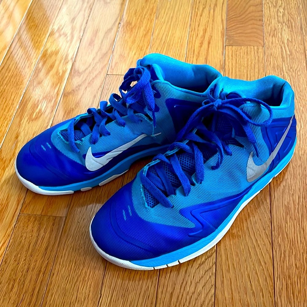 Nike Premier high top basketball shoes 6Y